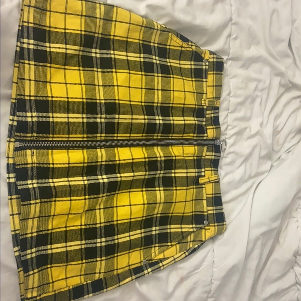 Yellow printed skirt wore once